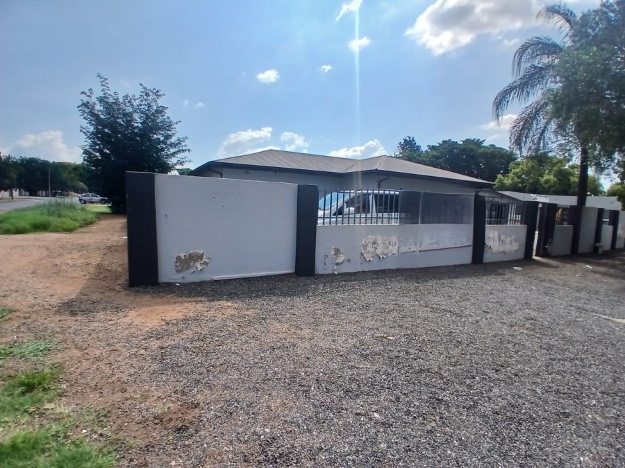 To Let commercial Property for Rent in Rustenburg Central North West